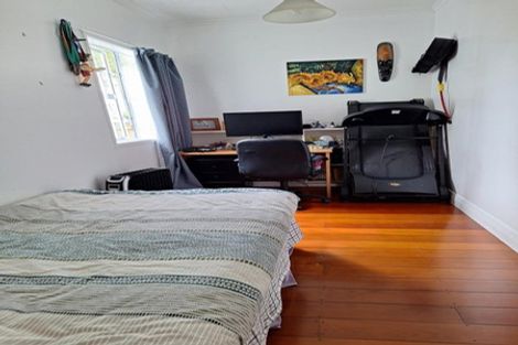 Photo of property in 8 Chamberlain Road, Karori, Wellington, 6012