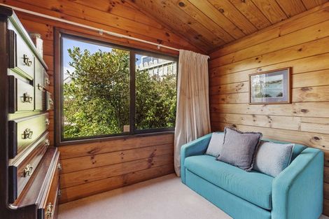 Photo of property in 28 John Witton Drive, Crofton Downs, Wellington, 6035