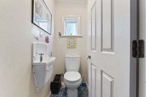 Photo of property in 12 Collins Street, Gonville, Whanganui, 4501