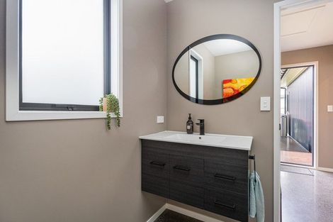 Photo of property in 5 Navigation Drive, Cooks Beach, Whitianga, 3591