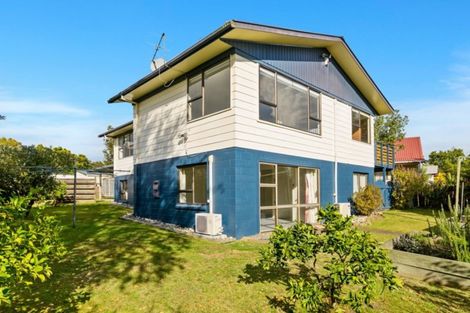 Photo of property in 27 Rewarewa Street, Owhata, Rotorua, 3010