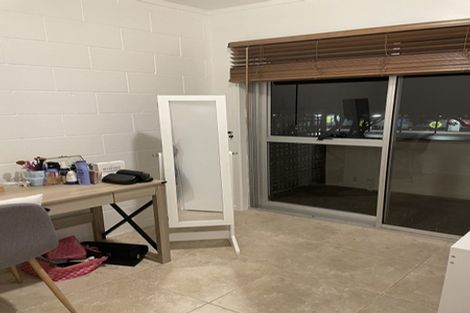 Photo of property in 4/5 Glen Road, Browns Bay, Auckland, 0630