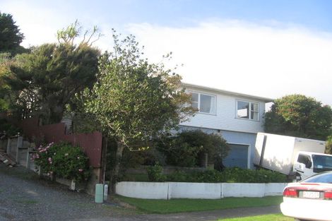 Photo of property in 25 Annan Grove, Papakowhai, Porirua, 5024