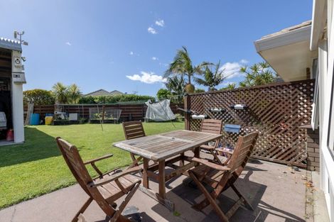 Photo of property in 27 Lotus Avenue, Mount Maunganui, 3116