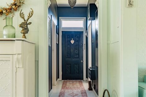 Photo of property in 7 Moore Street, Milton, 9220