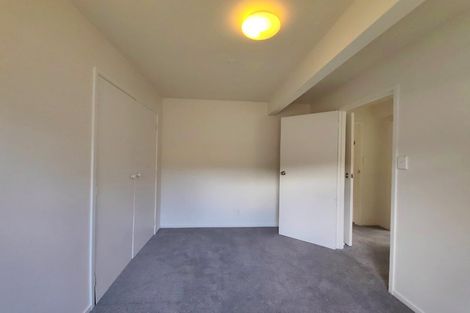 Photo of property in 33 Lynden Avenue, Hillcrest, Auckland, 0627