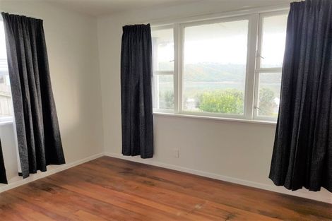 Photo of property in 28 Papakowhai Road, Papakowhai, Porirua, 5024