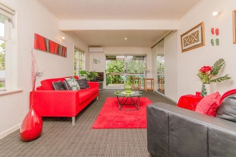 Photo of property in 2/1a Helga Crescent, Te Atatu Peninsula, Auckland, 0610