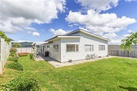 Photo of property in 14 Peel Lane, Aotea, Porirua, 5024