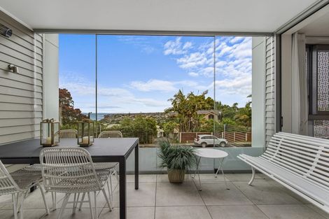 Photo of property in 101/585 Beach Road, Rothesay Bay, Auckland, 0630