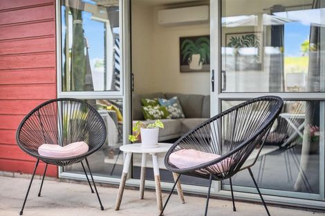 Photo of property in 23 Faram Place, Massey, Auckland, 0614