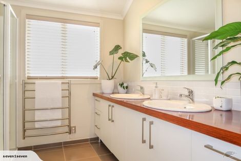 Photo of property in 2/745 Acacia Bay Road, Acacia Bay, Taupo, 3330