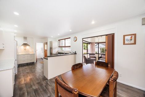 Photo of property in 28 Kennedy Avenue, Feilding, 4702