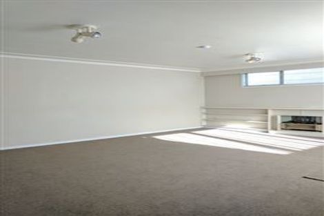 Photo of property in 3/50 Kitchener Road, Milford, Auckland, 0620