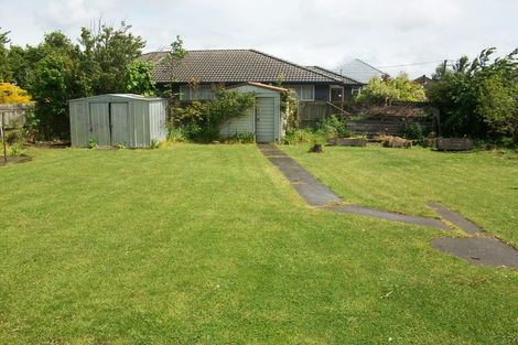 Photo of property in 37 Lambeth Crescent, Redwood, Christchurch, 8051