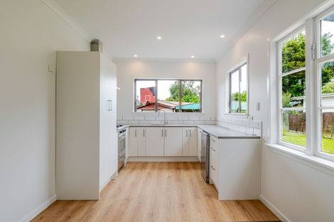 Photo of property in 38 Savage Crescent, West End, Palmerston North, 4412