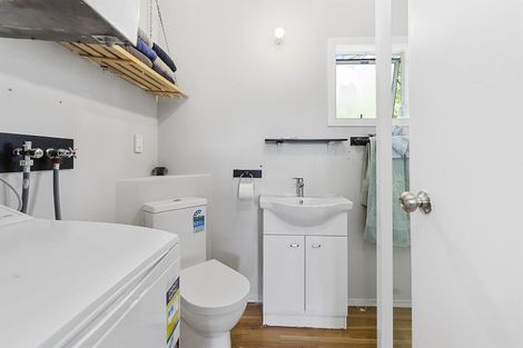 Photo of property in 16b Fernhaven Grove, Newlands, Wellington, 6037