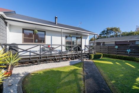 Photo of property in 2/8 Murray Street, Wallaceville, Upper Hutt, 5018
