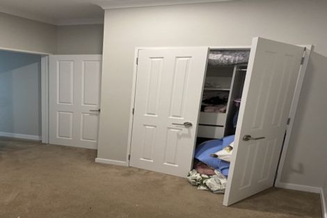 Photo of property in 2 Creggan Crescent, Flat Bush, Auckland, 2019