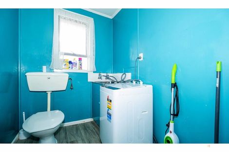 Photo of property in 11 Rugby Street, Waimate, 7924