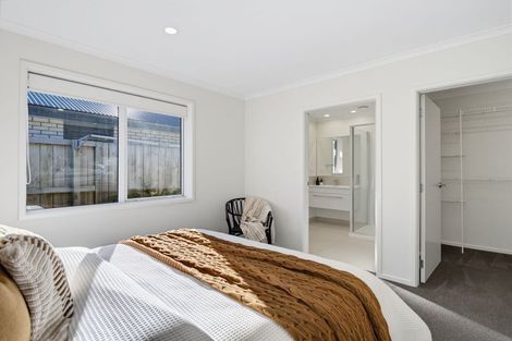 Photo of property in 2 Haka Way, Papamoa, 3118