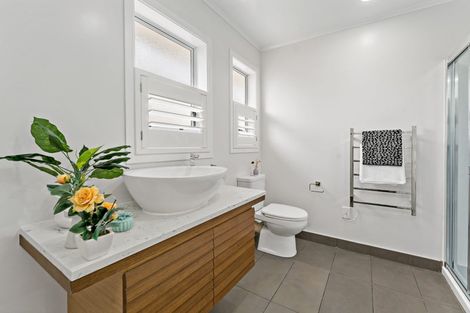 Photo of property in 1/28 Bleakhouse Road, Howick, Auckland, 2014