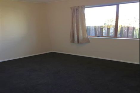 Photo of property in 16 Jeffares Place, Taradale, Napier, 4112