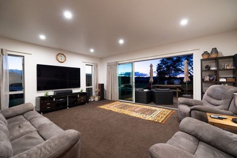 Photo of property in 15 Lionel Place, Mapua, 7005