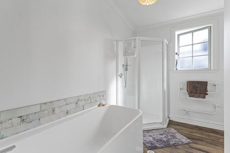 Photo of property in 22 Seddon Street, Levin, 5510
