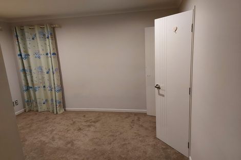 Photo of property in 116 San Valentino Drive, Henderson, Auckland, 0612