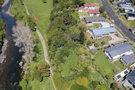 Photo of property in 68 Riversdale Drive, Merrilands, New Plymouth, 4312