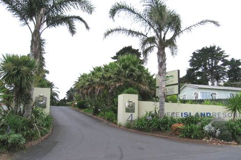 Photo of property in H/4 Bay Road, Palm Beach, Waiheke Island, 1081