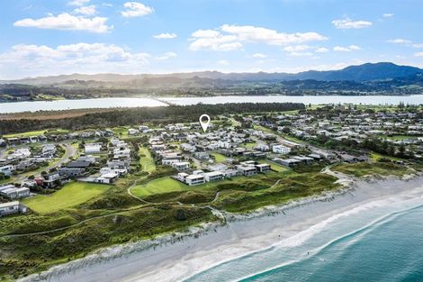 Photo of property in 20 Te Mana Street, Omaha, 0986