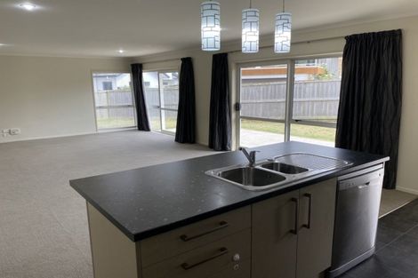 Photo of property in 11 Iris Place, Grandview Heights, Hamilton, 3200