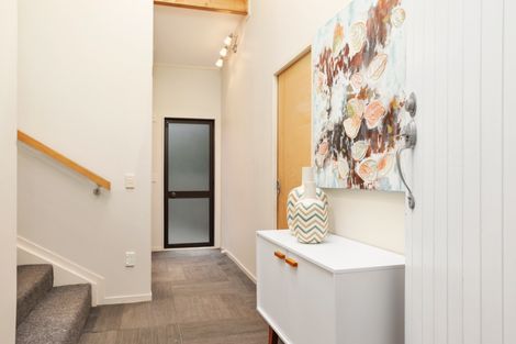 Photo of property in 174 Shaw Road, Oratia, Auckland, 0604