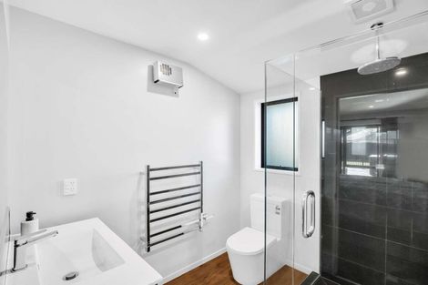 Photo of property in 10 Kohunga Crescent, Bottle Lake, Christchurch, 8083