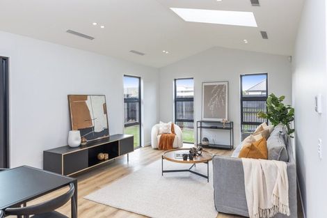 Photo of property in 2 Perehia Mews, Marshland, Christchurch, 8083