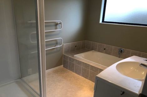 Photo of property in 19b Huia Street, Waikanae, 5036