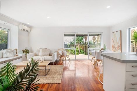 Photo of property in 16 Ross Crescent, Orewa, 0931