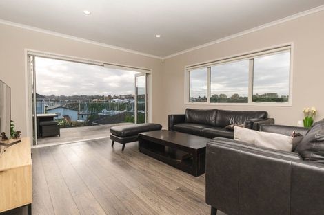 Photo of property in 7 Discovery Drive, Gulf Harbour, Whangaparaoa, 0930