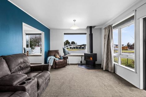 Photo of property in 166 Flaxmere Avenue, Flaxmere, Hastings, 4120