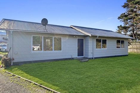 Photo of property in 25 Old Coach Road South, Otaki Beach, Otaki, 5512
