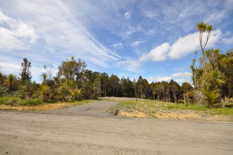 Photo of property in 551 Krippner Road, Puhoi, Silverdale, 0994