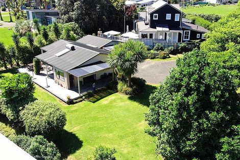 Photo of property in 17 Palm Grove, Waihi Beach, 3611