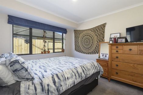 Photo of property in 142 Oteki Park Drive, Welcome Bay, Tauranga, 3112