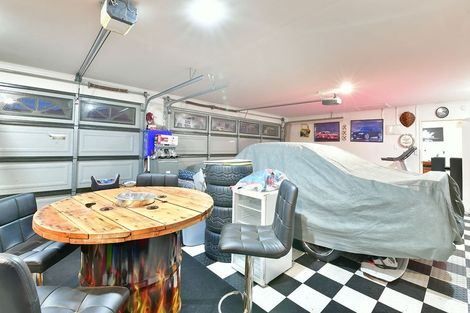 Photo of property in 6 Coral Court, Gulf Harbour, Whangaparaoa, 0930