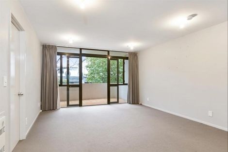 Photo of property in 1/21 Hewitts Road, Merivale, Christchurch, 8014