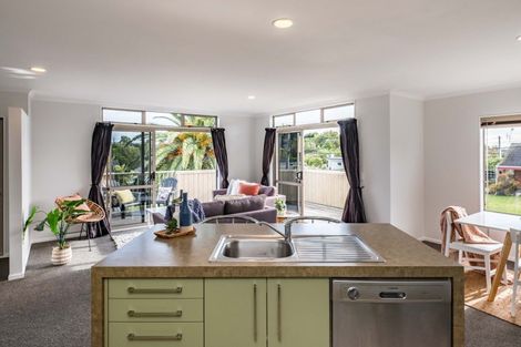 Photo of property in 52a Martin Road, Paraparaumu Beach, Paraparaumu, 5032