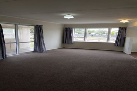 Photo of property in 23 Great North Road, Waipawa, 4210