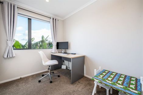 Photo of property in 5/66 Swanson Road, Henderson, Auckland, 0610